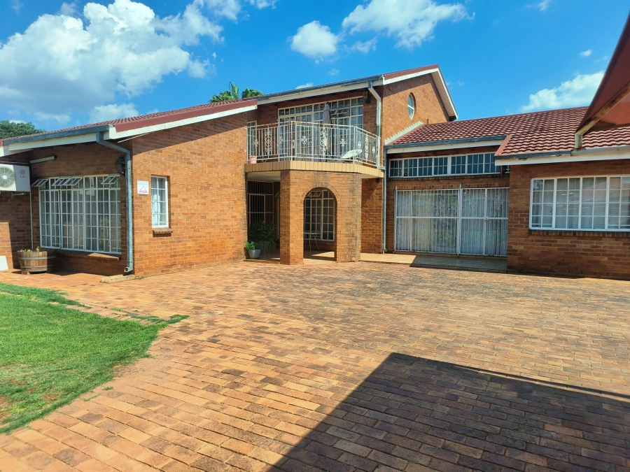 11 Bedroom Property for Sale in Potchefstroom North West